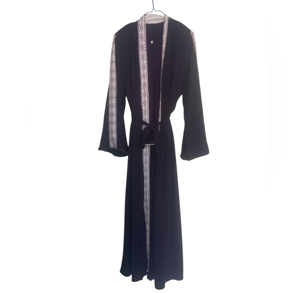 Women’s purple Abaya